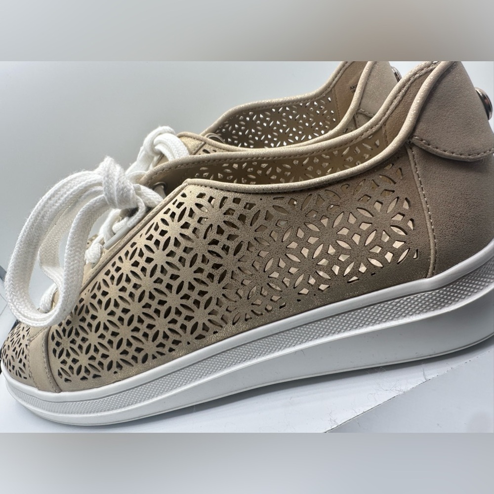 Anne Klein Sneakers